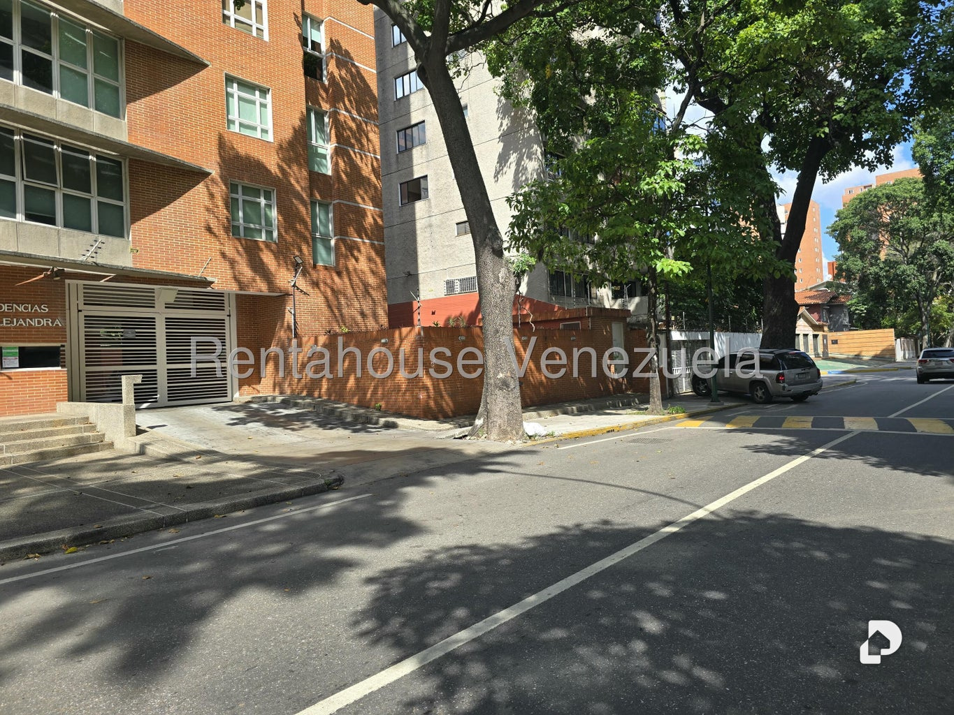 Apartamento en El Rosal, Caracas – 2