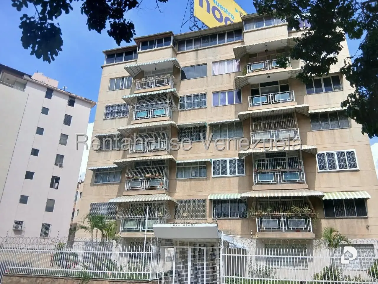 Apartamento en Santa Mónica, Caracas – 23