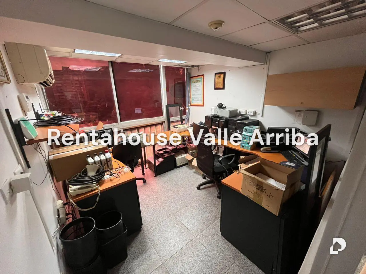 Oficina en Los Chaguaramos, Caracas – 16