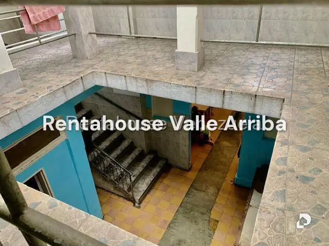 Casa en Parroquia Altagracia, Caracas – 14