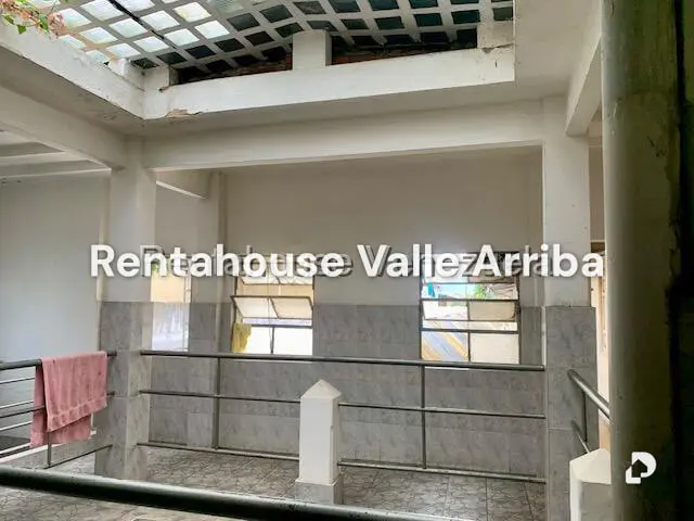 Casa en Parroquia Altagracia, Caracas – 13