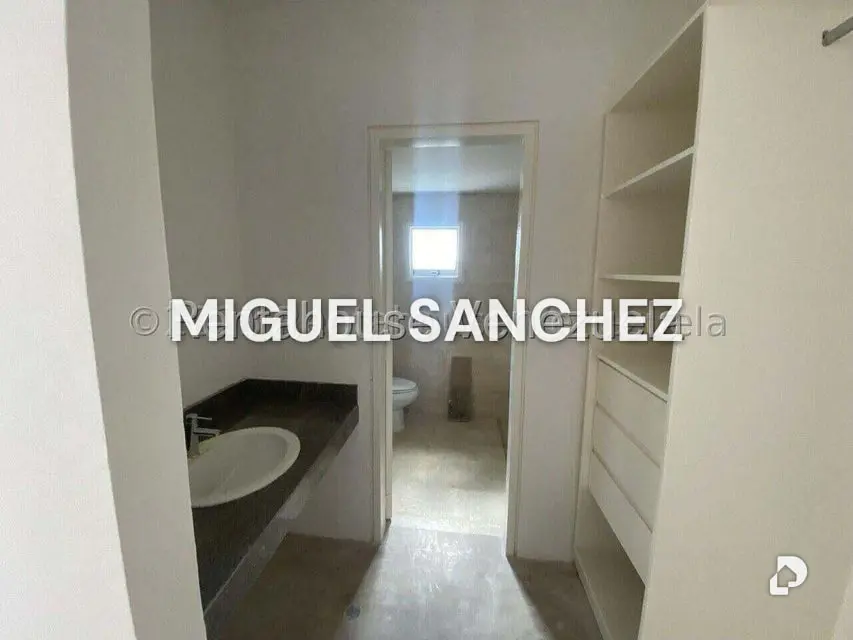 Apartamento en La Lagunita, Caracas – 13