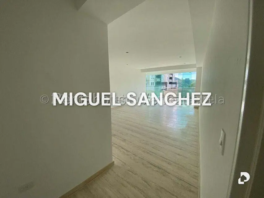 Apartamento en La Lagunita, Caracas – 23