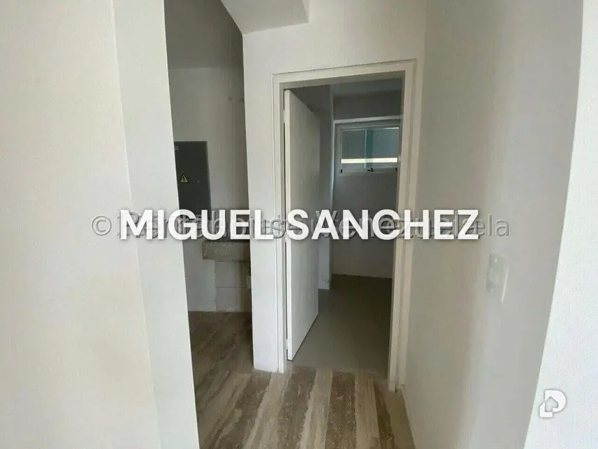 Apartamento en La Lagunita, Caracas – 18