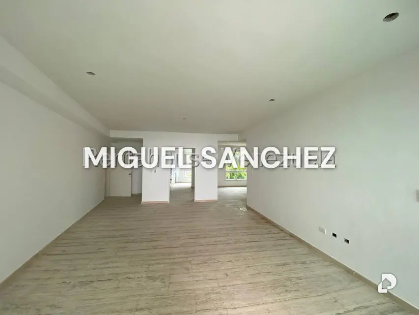 Apartamento en La Lagunita, Caracas – 26