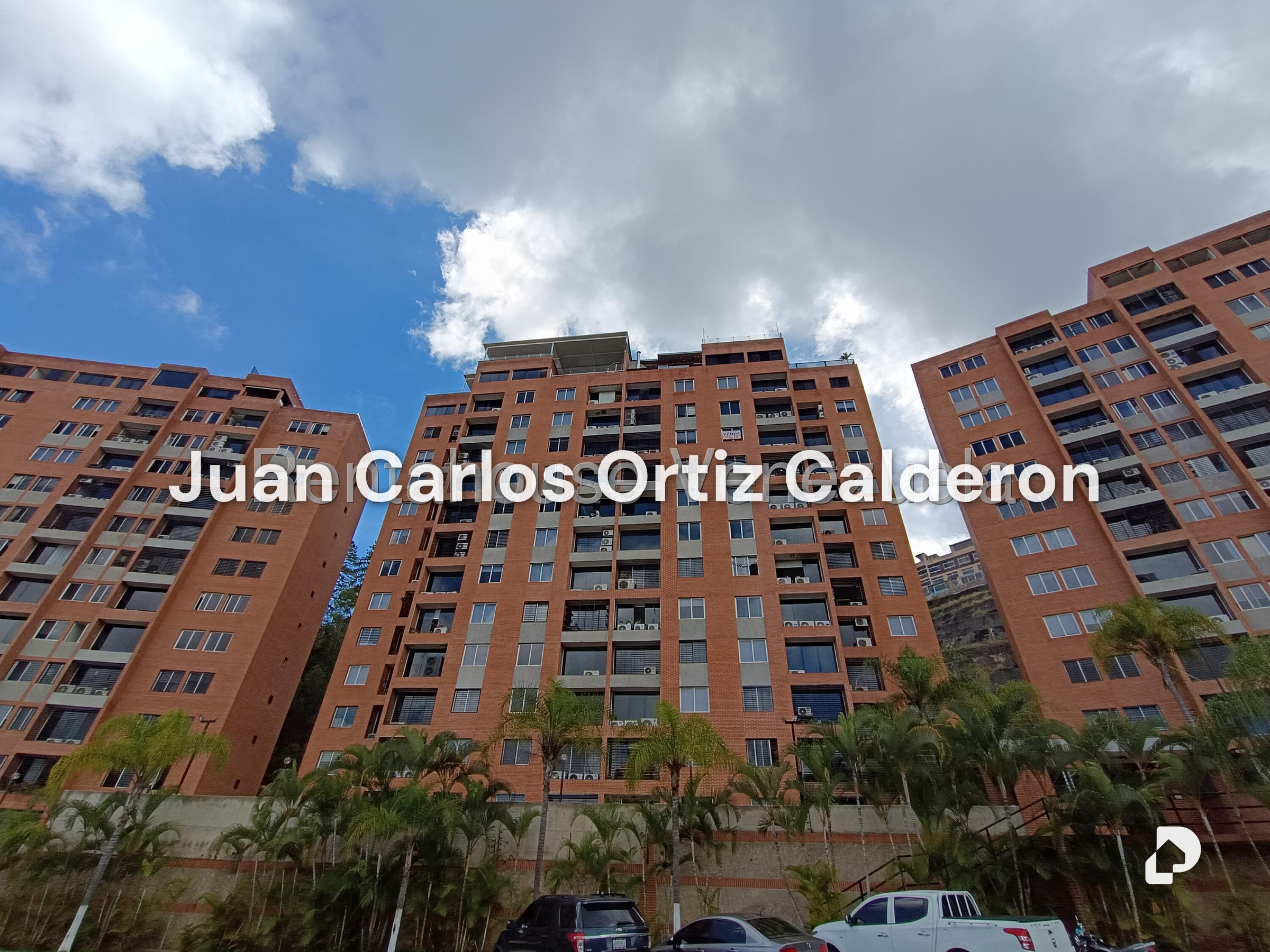 Apartamento en Colinas de La Tahona, Caracas – 2