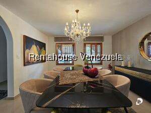 Casa en Cumbres de Curumo, Caracas – 30