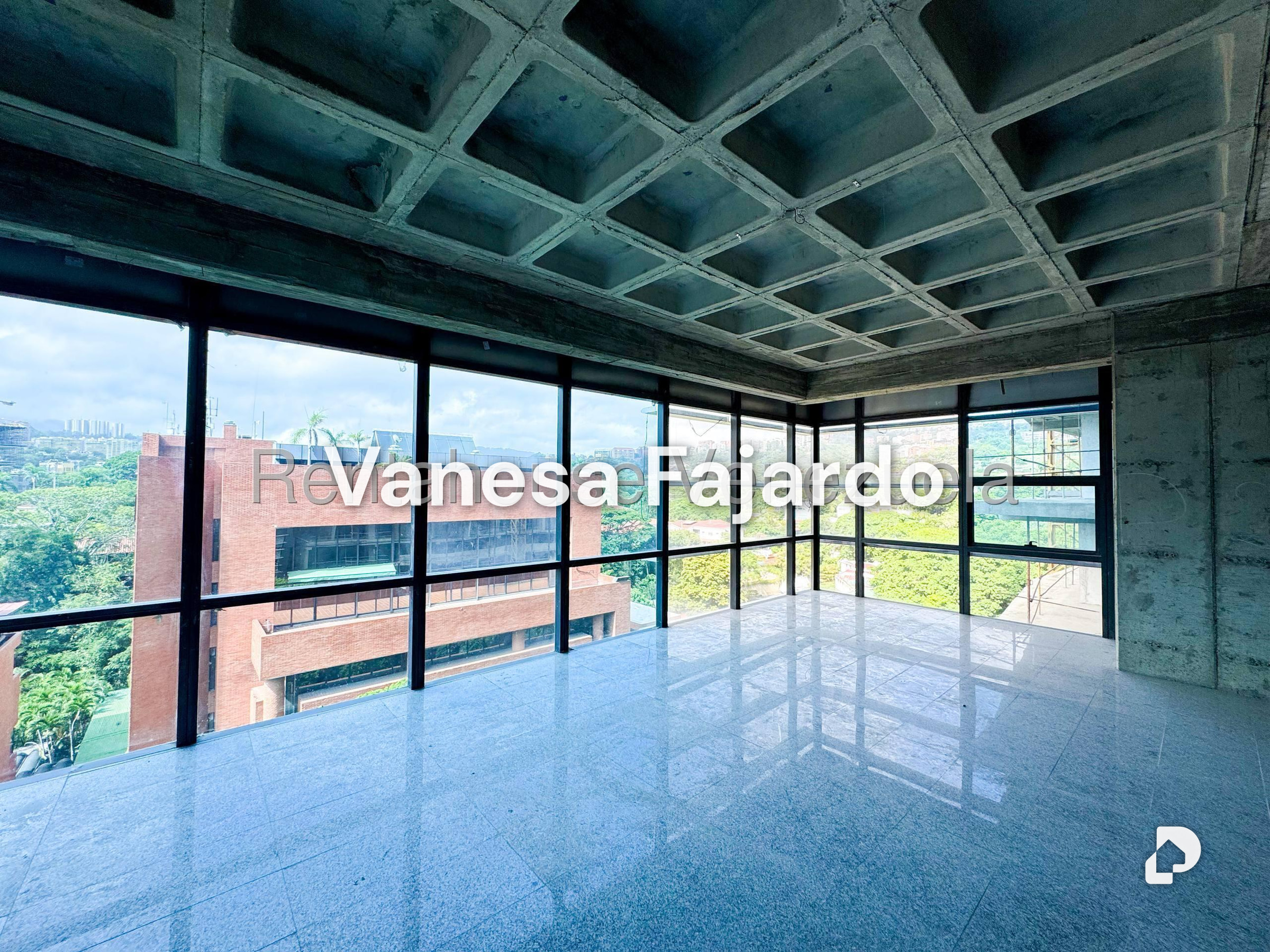 Oficina en Las Mercedes, Caracas – 14