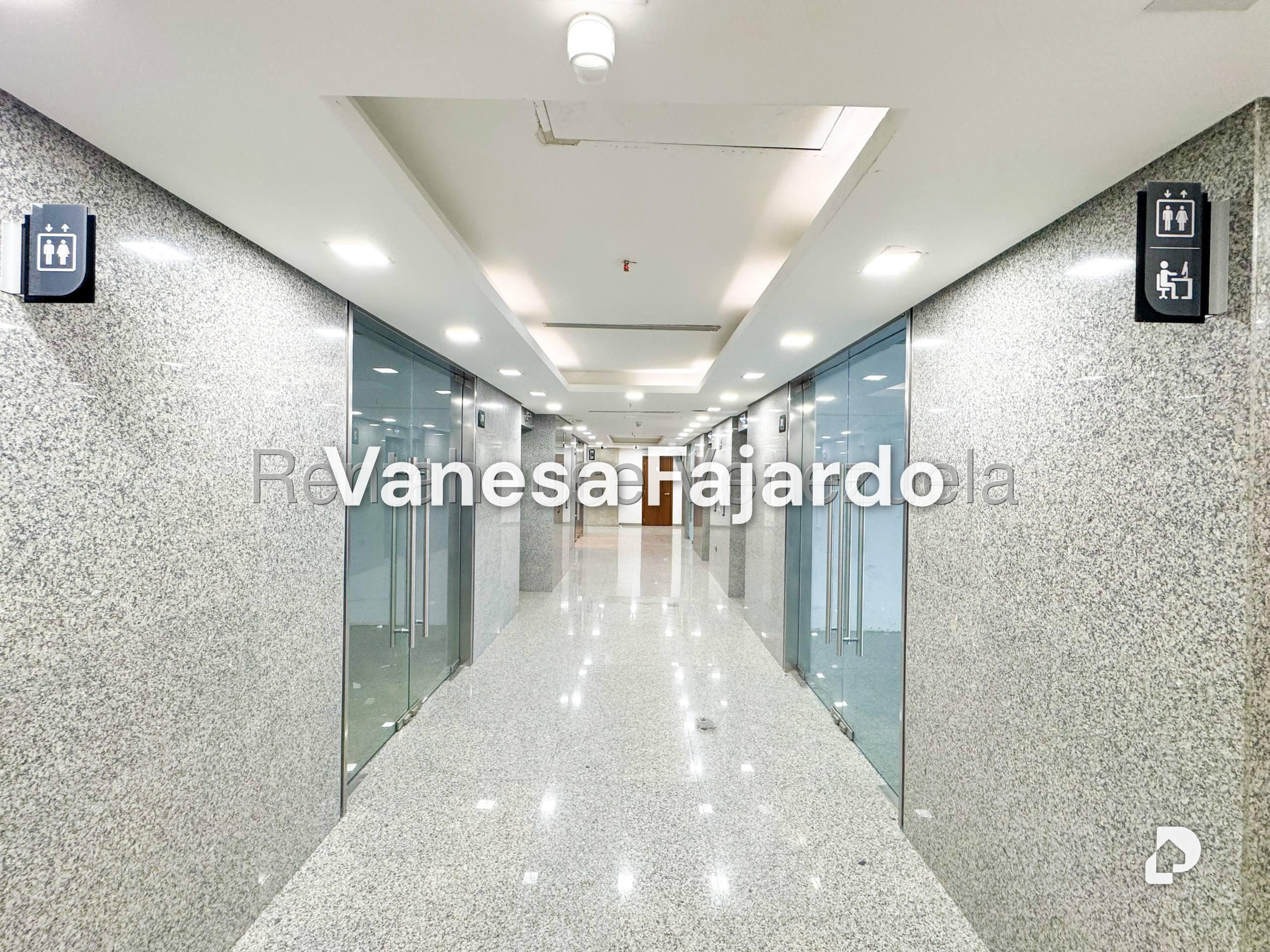 Oficina en Las Mercedes, Caracas – 6