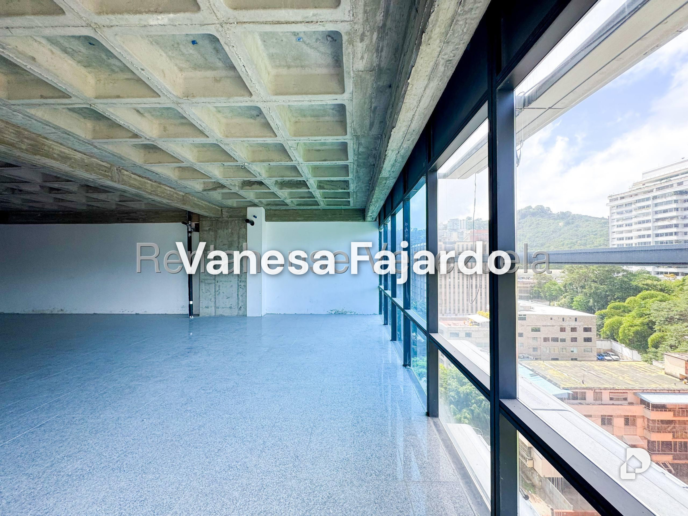 Oficina en Las Mercedes, Caracas – 21