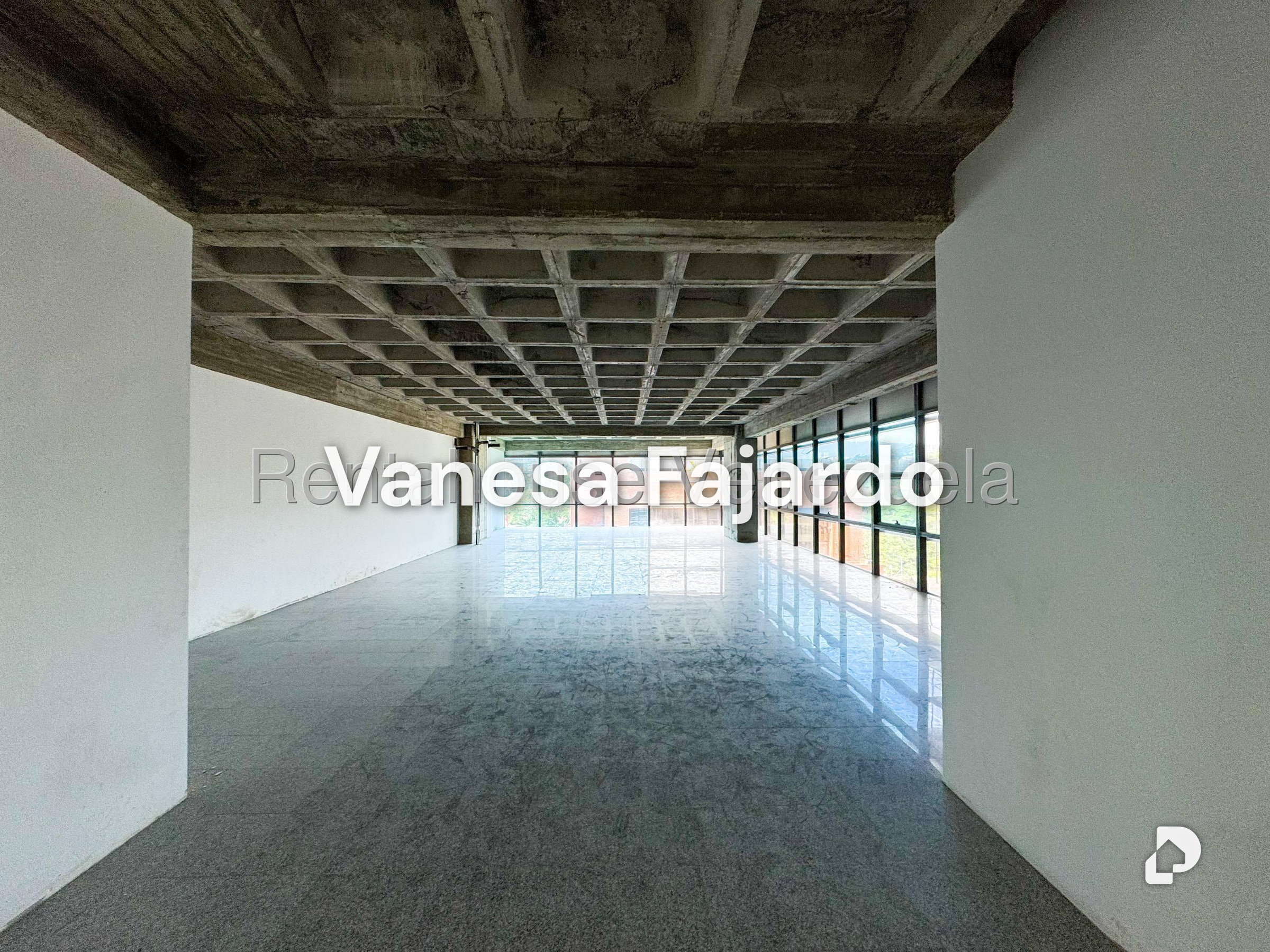 Oficina en Las Mercedes, Caracas – 8