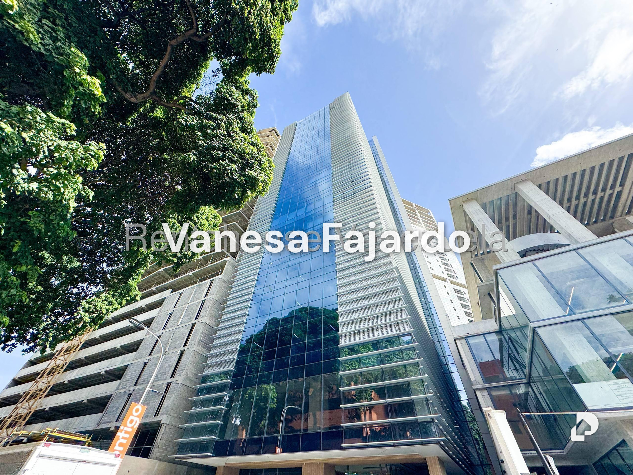 Oficina en Las Mercedes, Caracas – 1
