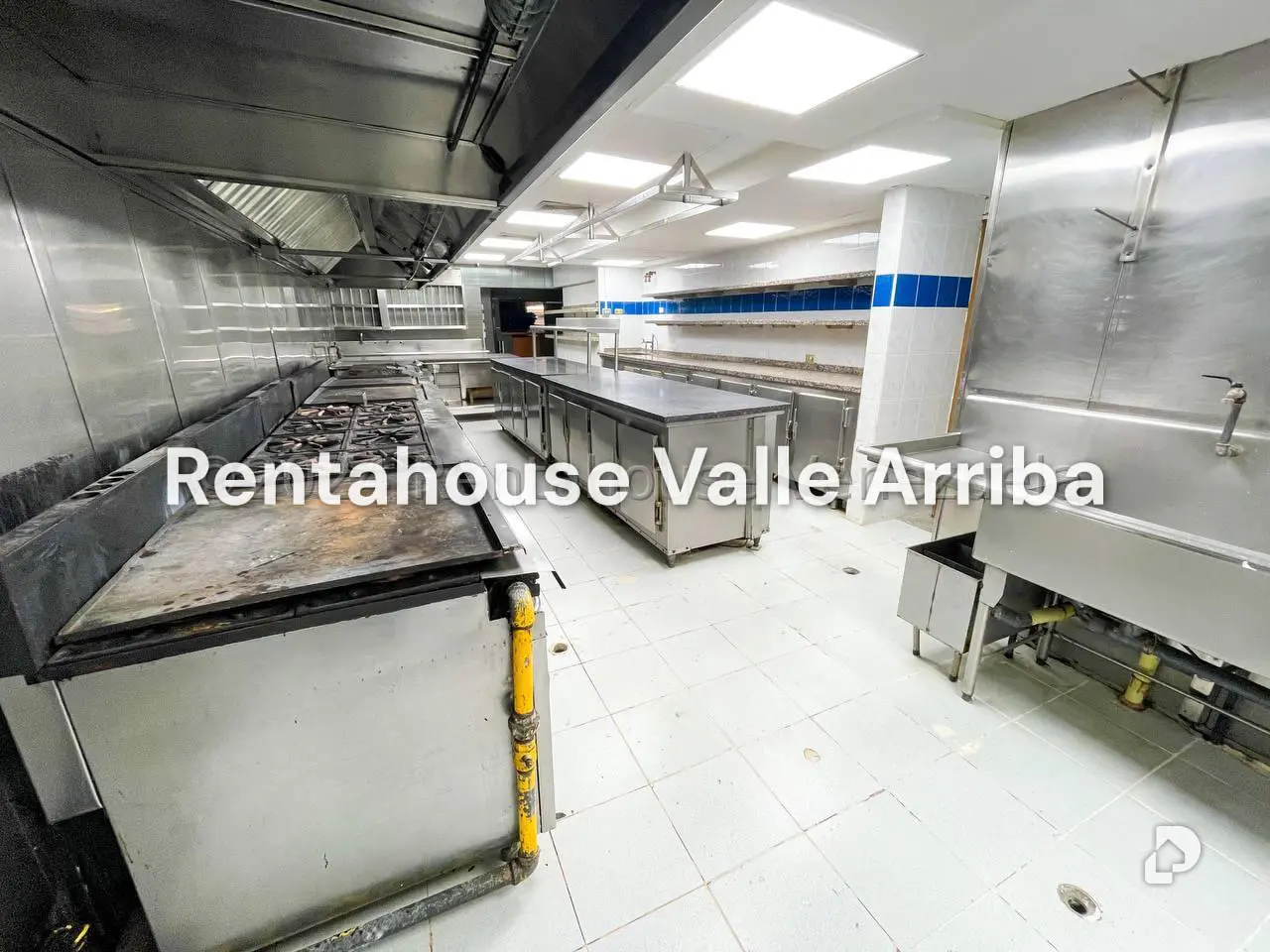 Local comercial en Los Palos Grandes, Caracas – 18
