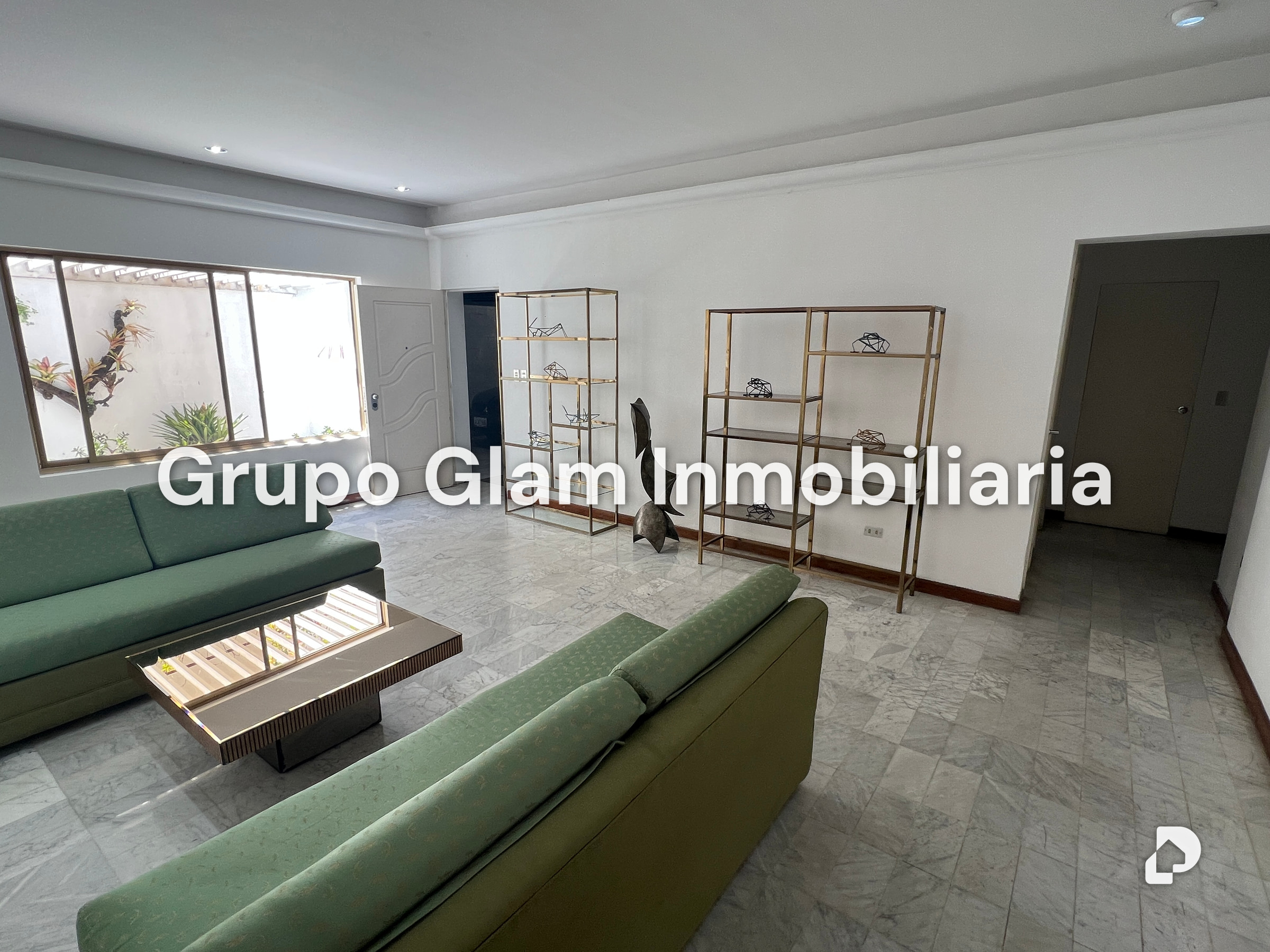 Casa en Altamira, Caracas – 8