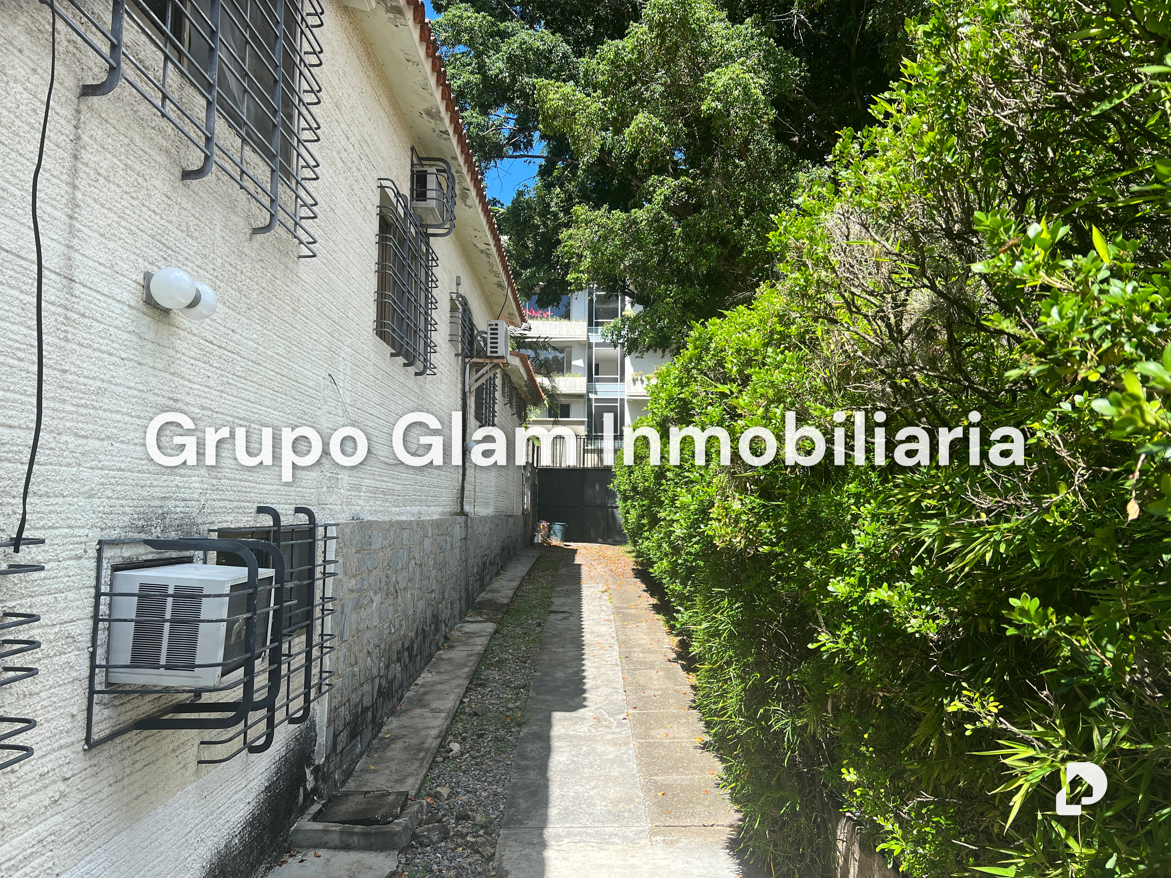 Casa en Altamira, Caracas – 22