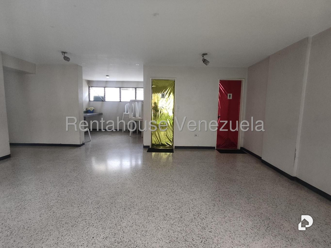 Apartamento en La Urbina, Caracas – 17
