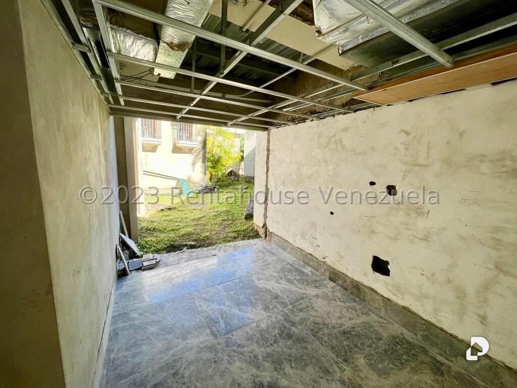 Casa en Cerro Verde, Caracas – 17