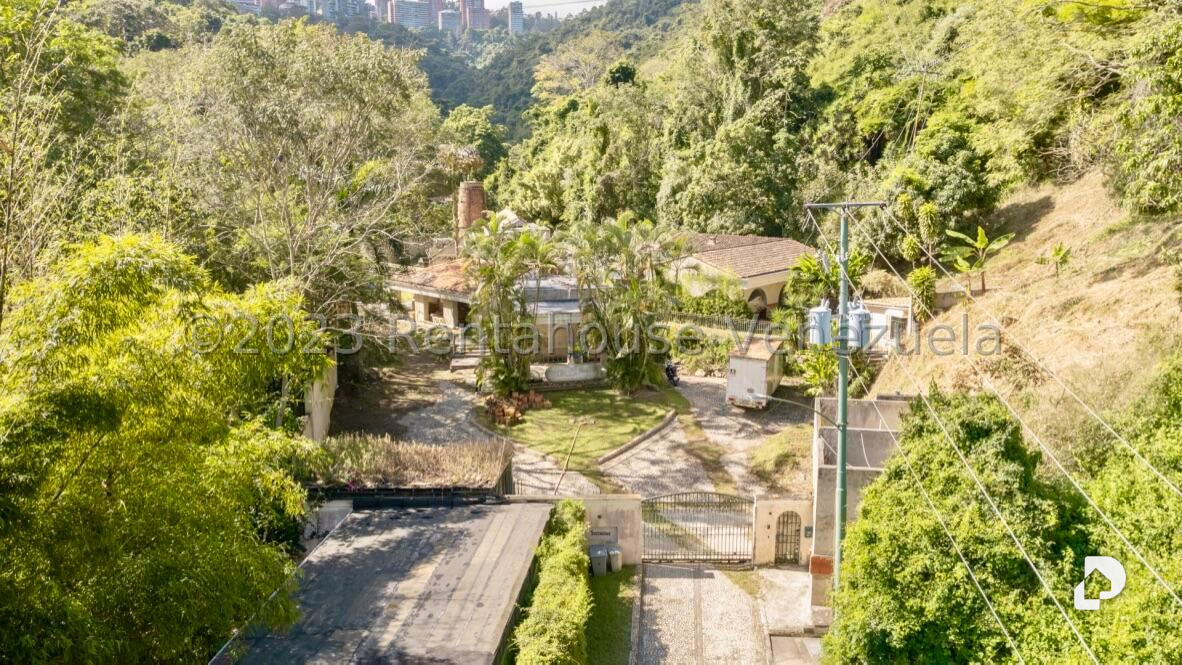 Casa en Cerro Verde, Caracas – 3