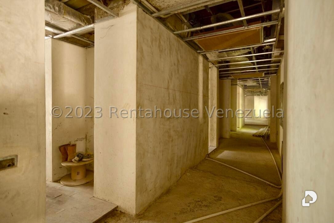 Casa en Cerro Verde, Caracas – 22