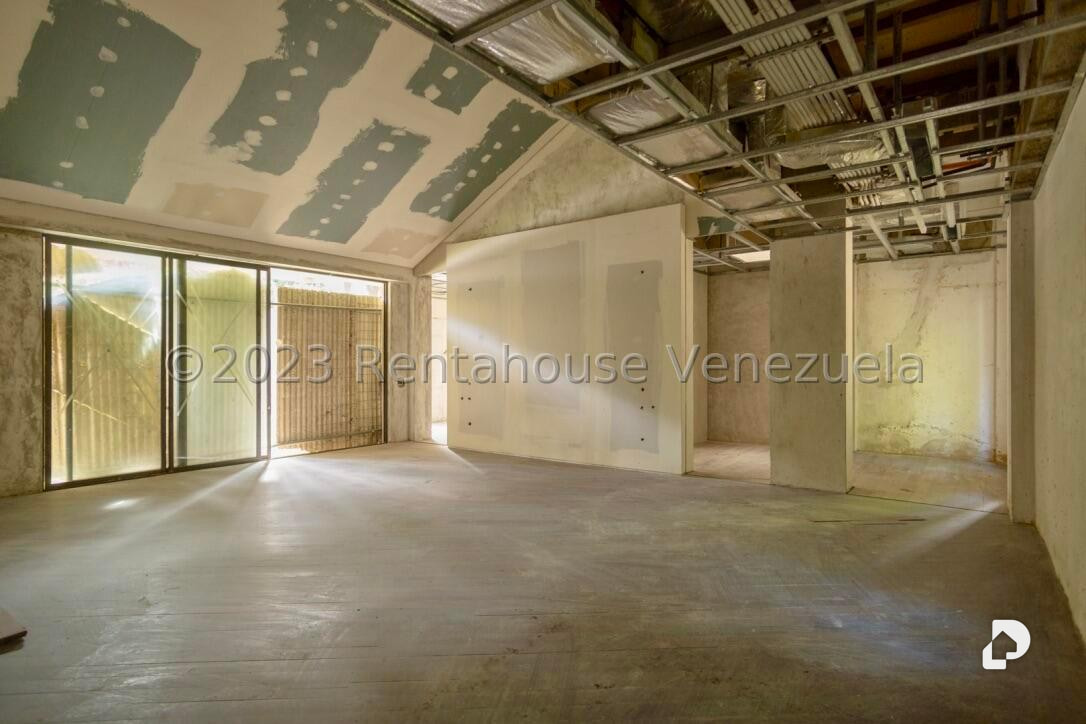 Casa en Cerro Verde, Caracas – 33